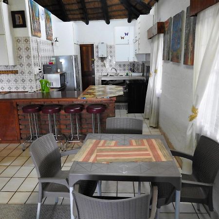 Viewpoint Lodge & Safari Tours Hazyview Buitenkant foto
