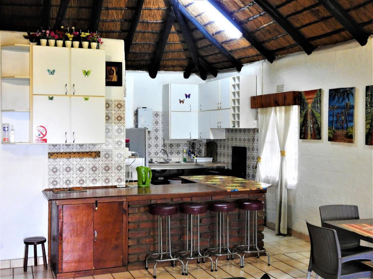 Viewpoint Lodge & Safari Tours Hazyview Buitenkant foto